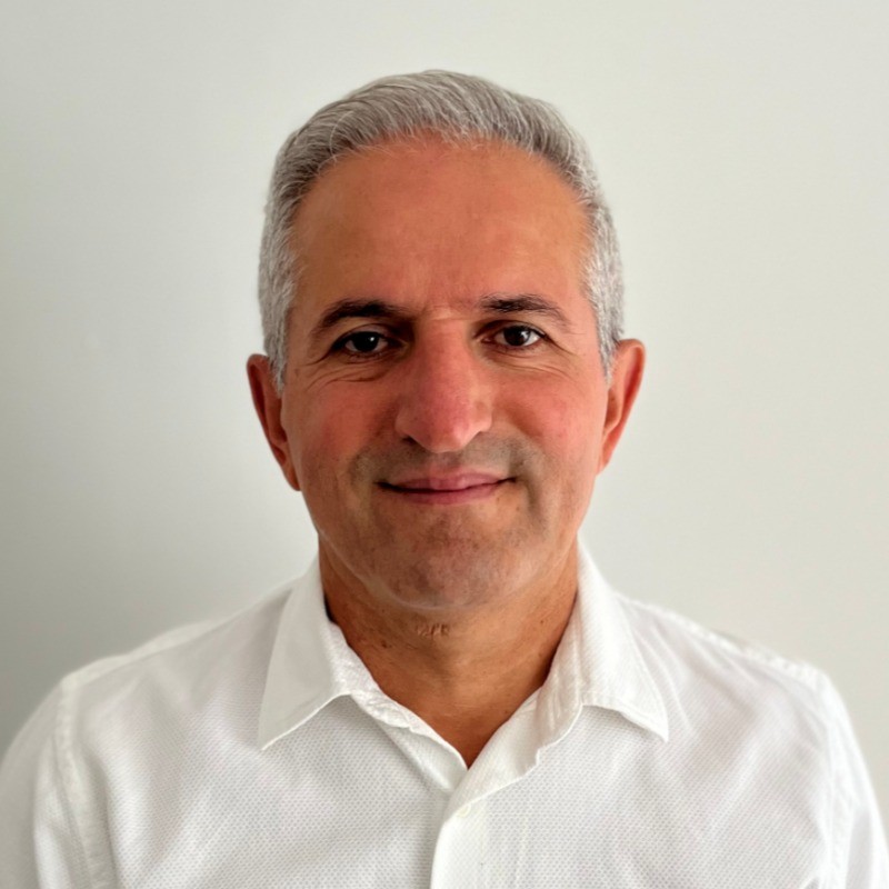 Dr Fuat Kara